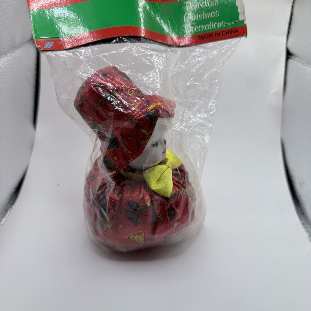 Vintage porcelain Face Red and Yellow Clown Doll Pin Cushion Decor Sewing - Picture 3 of 7